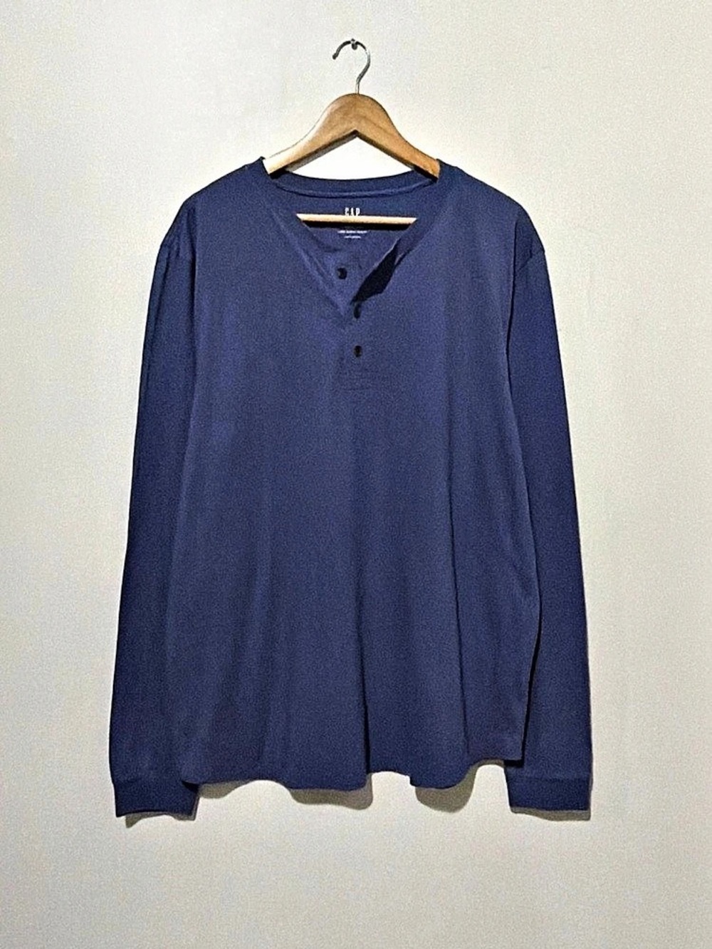 GAP Everyday Soft Long Sleeve Henley Blue Long Sleeve Henley XL Like New